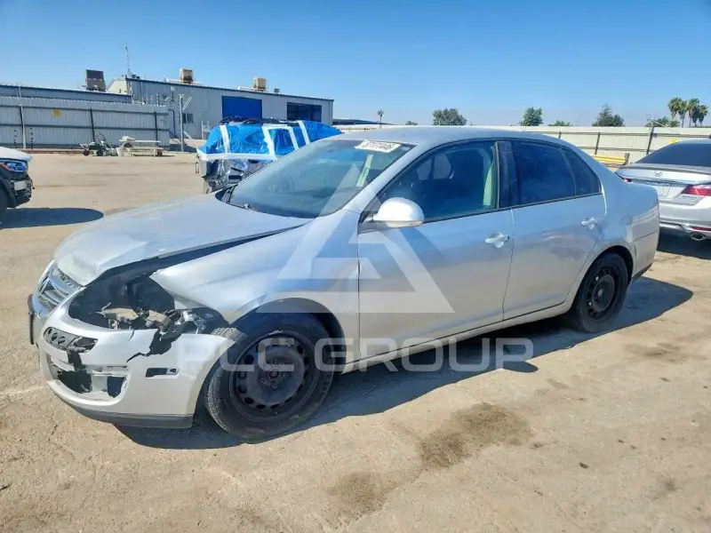 2010 Volkswagen Jetta photo