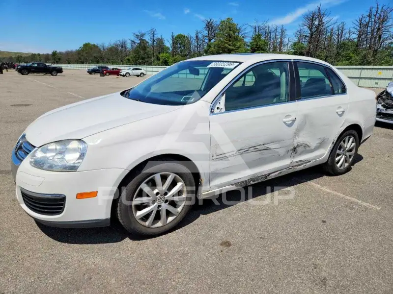 2010 Volkswagen Jetta photo