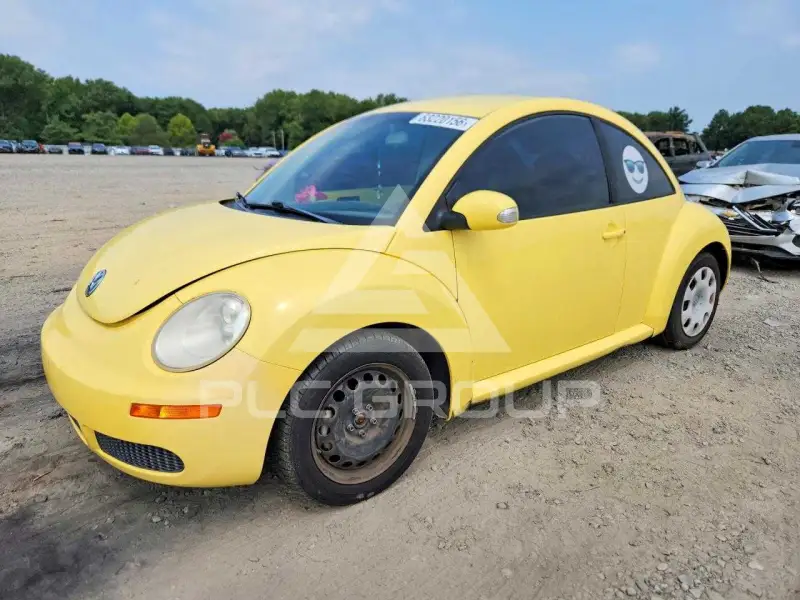 2010 Volkswagen BEETLE фото