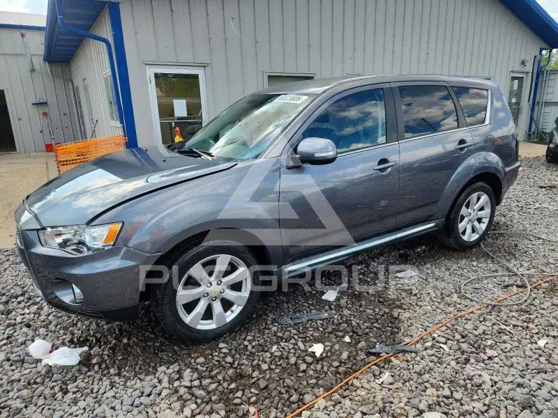 2011 Mitsubishi OUTLANDER photo
