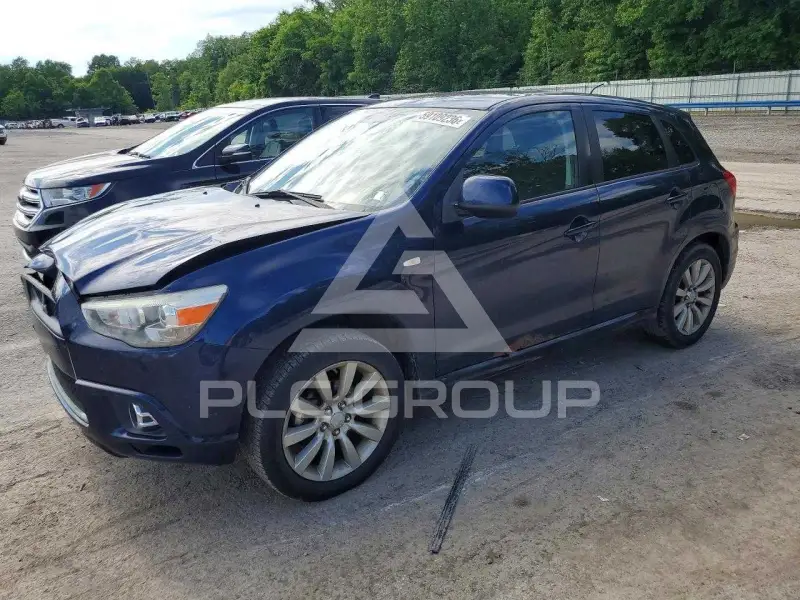 2011 Mitsubishi OUTLANDER photo