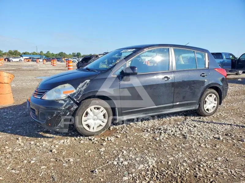 2011 Nissan VERSA фото