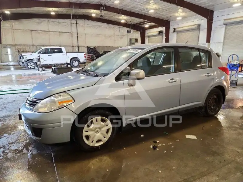 2011 Nissan VERSA фото