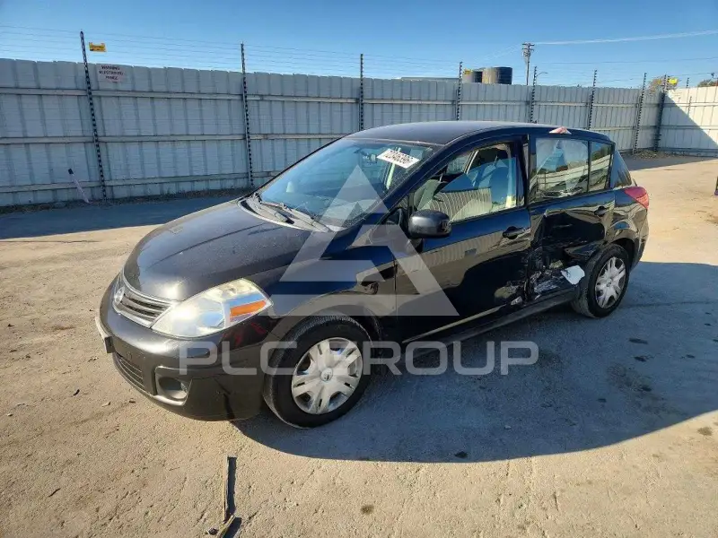 2011 Nissan VERSA фото