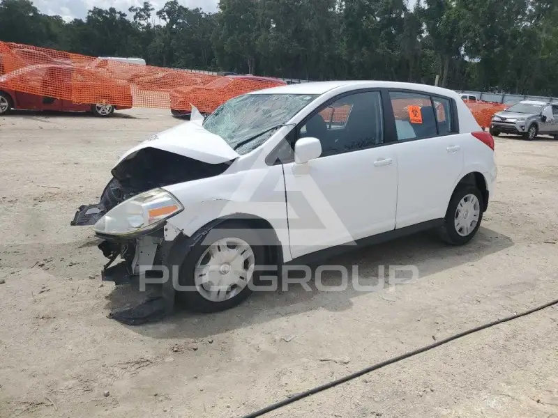 2011 Nissan VERSA фото