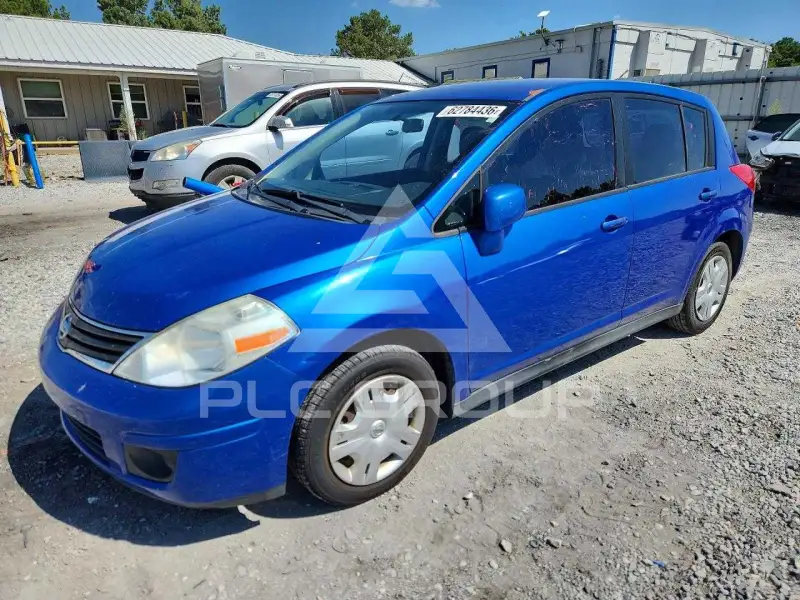 2011 Nissan VERSA photo