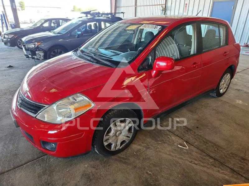 2011 Nissan VERSA фото