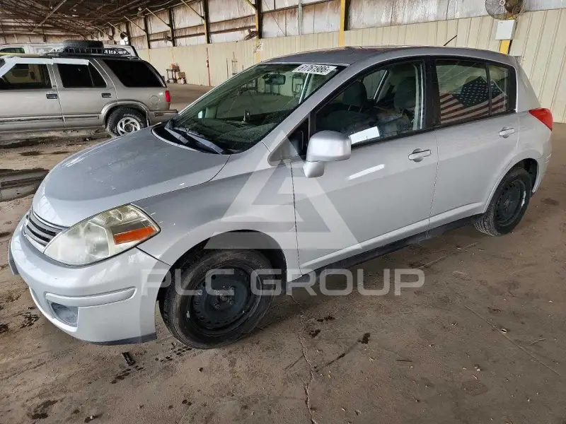 2011 Nissan VERSA фото