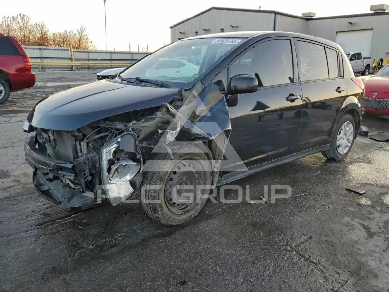 2011 Nissan VERSA фото