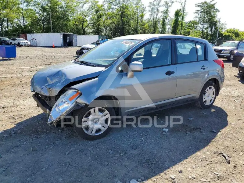 2011 Nissan VERSA фото