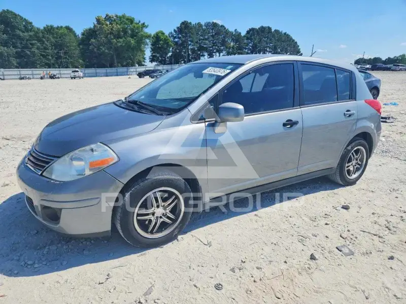 2011 Nissan VERSA photo