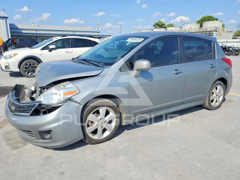 2011 Nissan VERSA фото