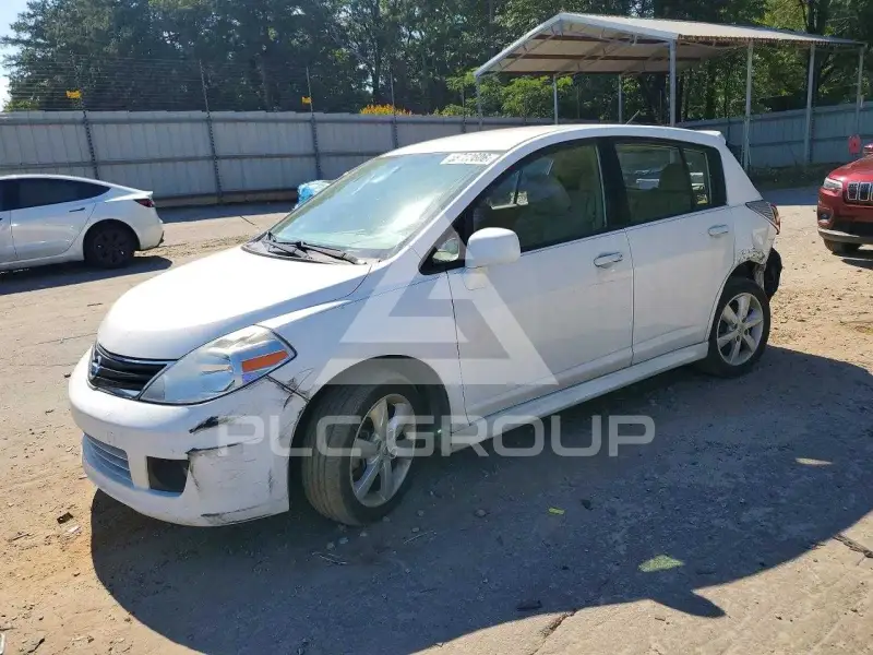 2011 Nissan VERSA photo