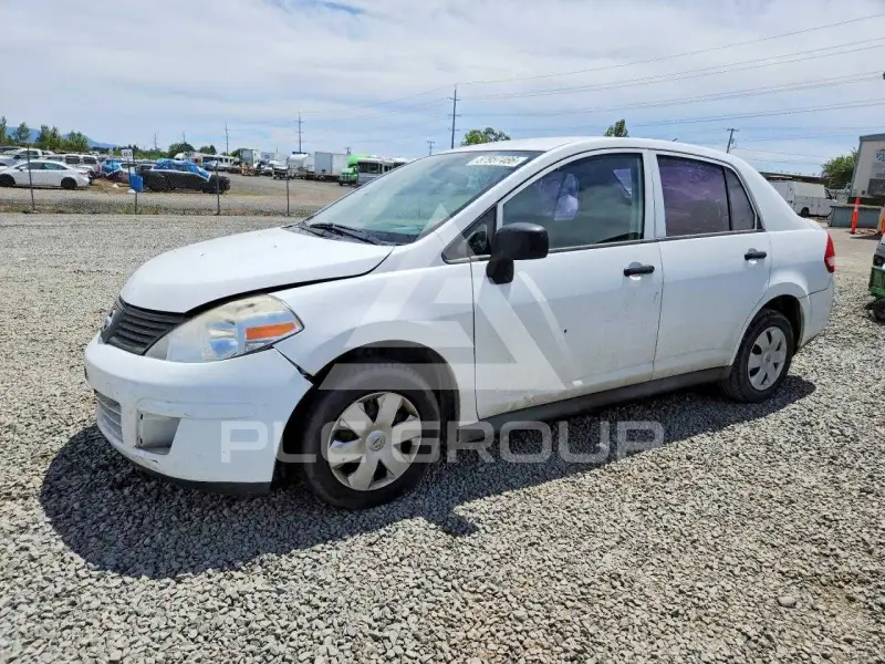 2011 Nissan VERSA фото