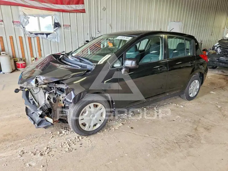 2011 Nissan VERSA фото