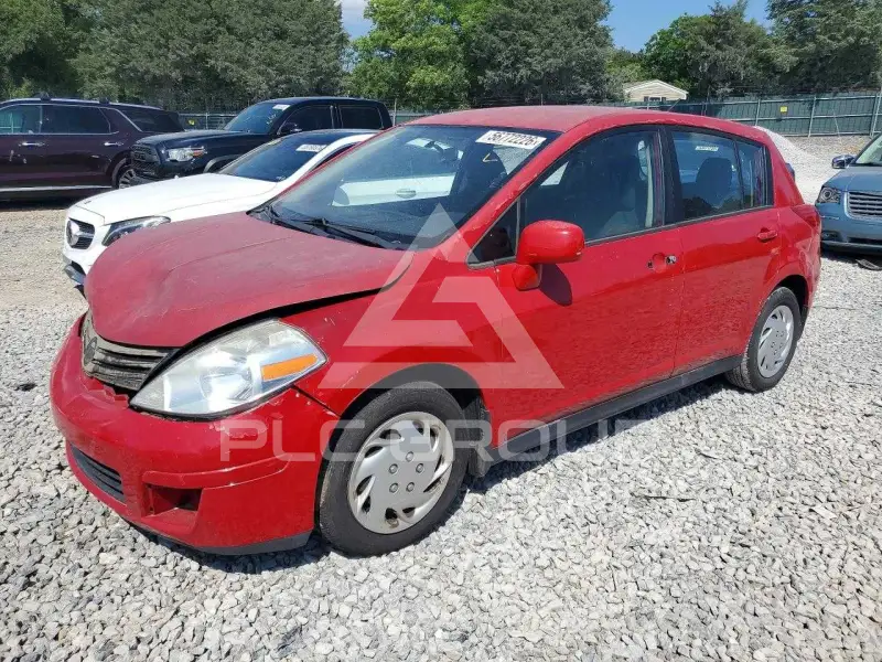 2011 Nissan VERSA photo
