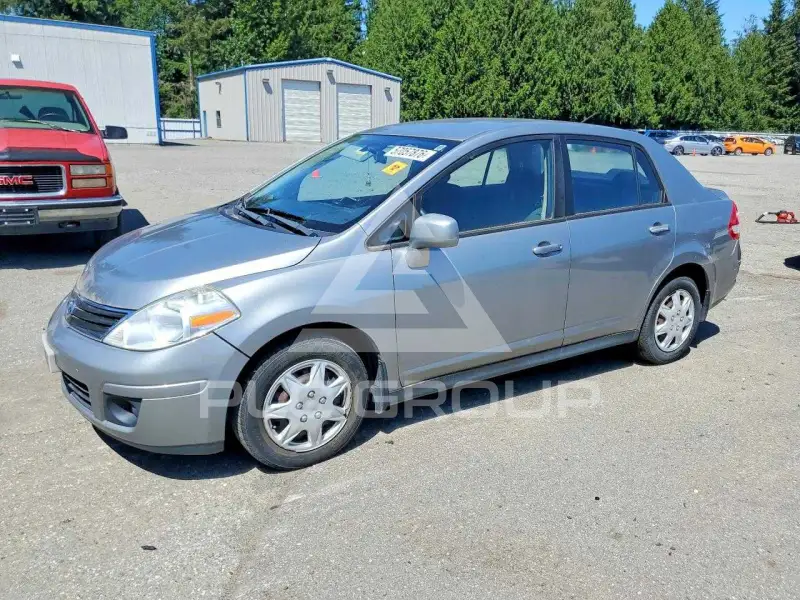 2011 Nissan VERSA фото