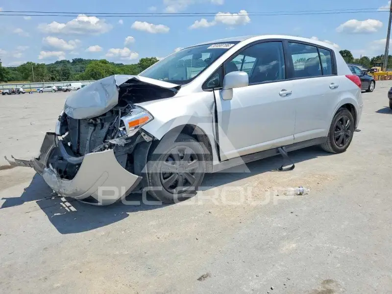 2011 Nissan VERSA фото