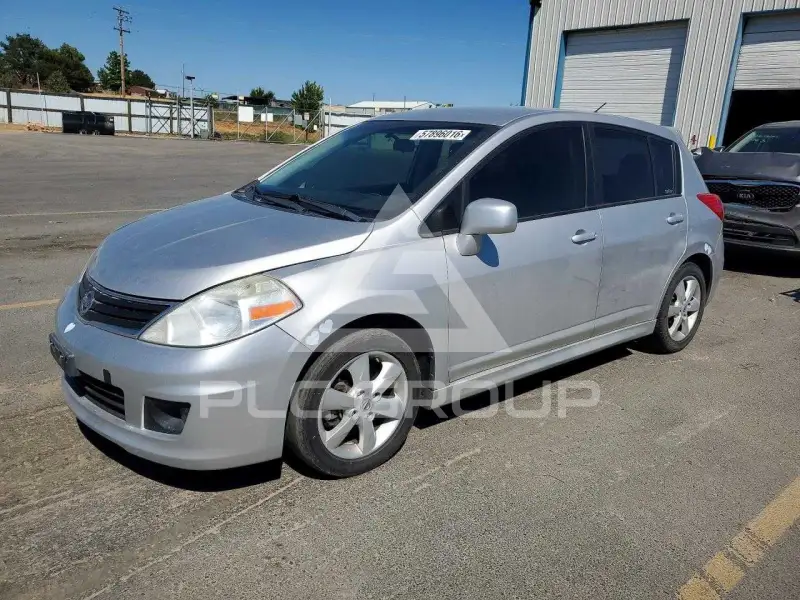 2011 Nissan VERSA фото