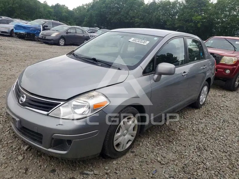 2011 Nissan VERSA фото