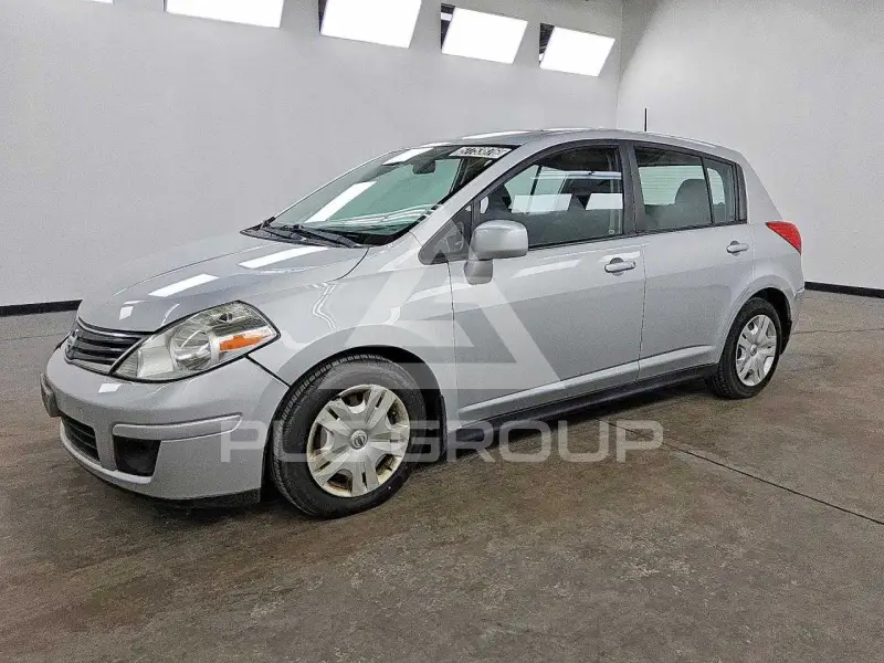 2011 Nissan VERSA фото