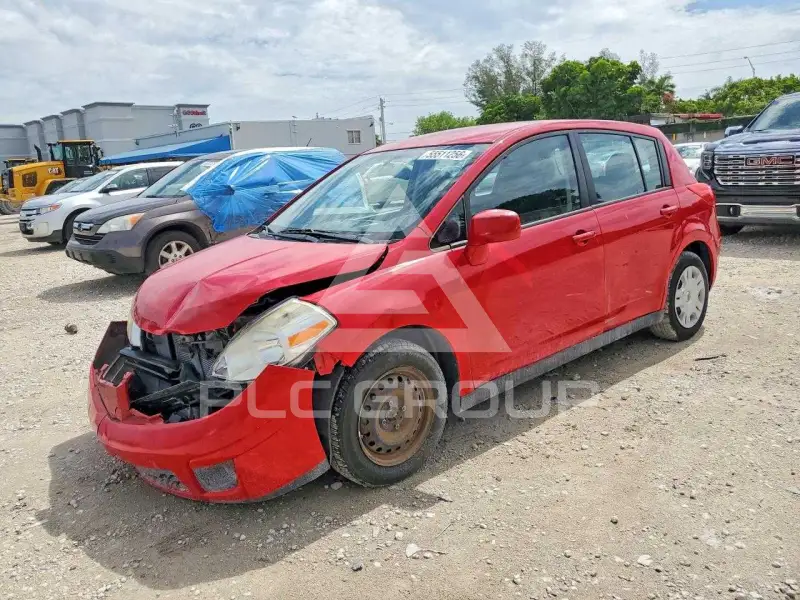 2011 Nissan VERSA фото