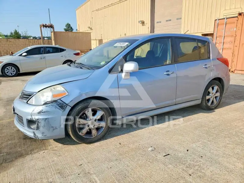2011 Nissan VERSA фото