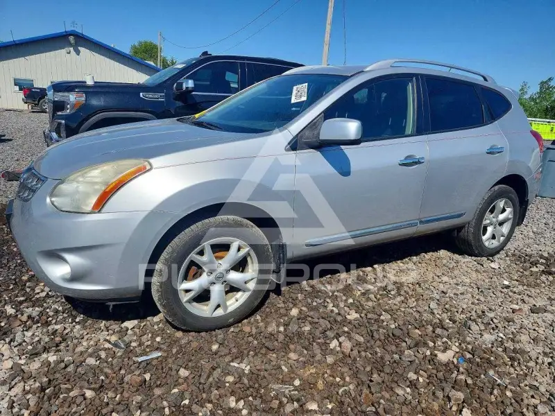 2011 Nissan ROGUE photo