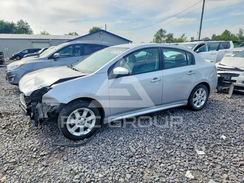 2011 Nissan SENTRA фото