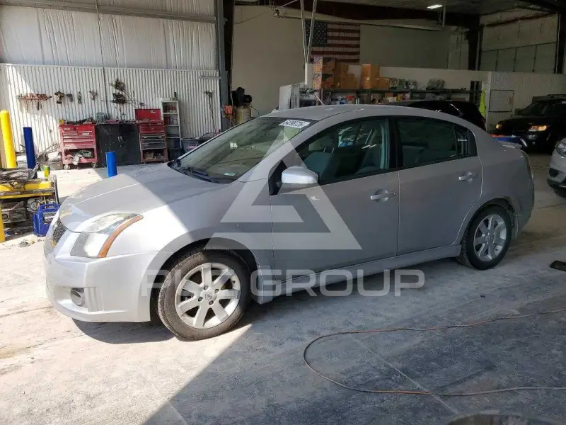 2011 Nissan SENTRA фото