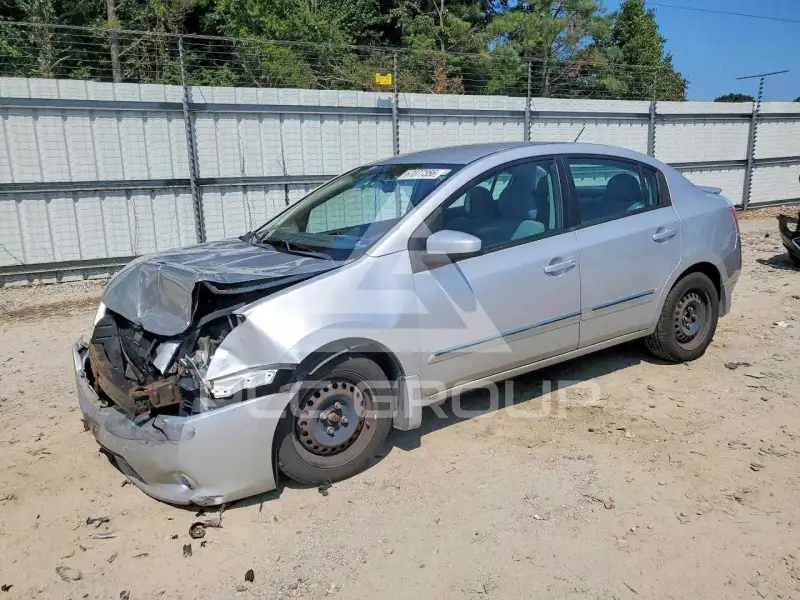 2011 Nissan SENTRA фото