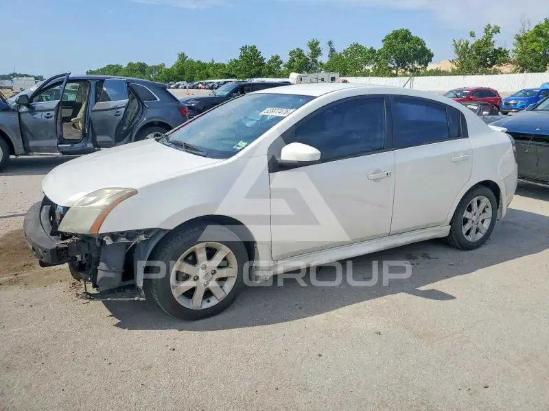 2011 Nissan SENTRA фото