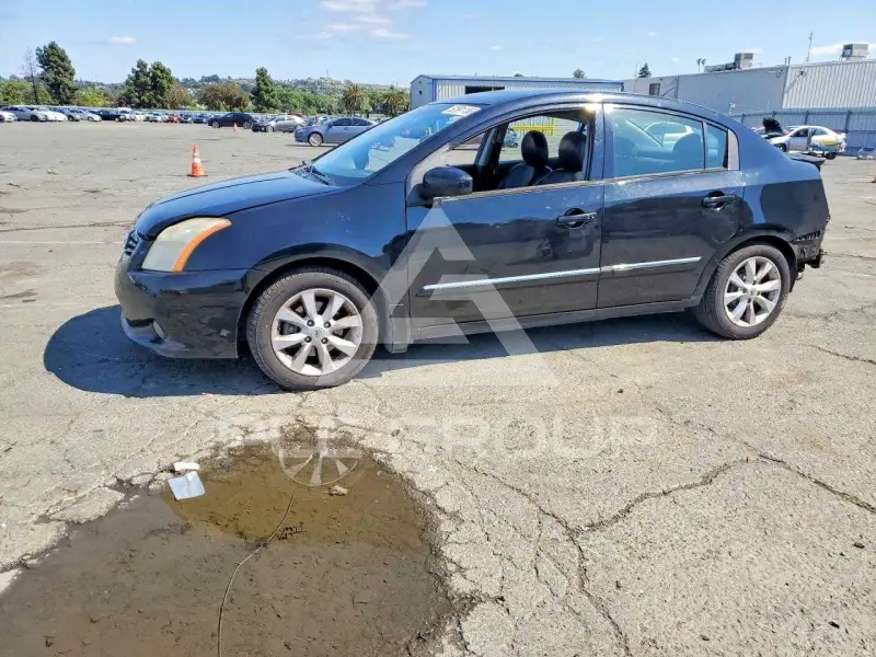 2011 Nissan SENTRA фото