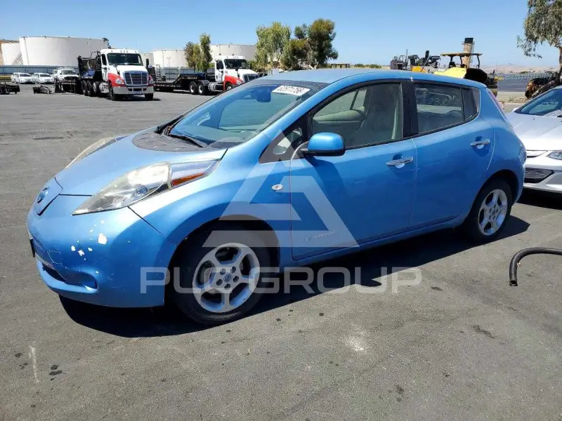 2011 Nissan LEAF фото