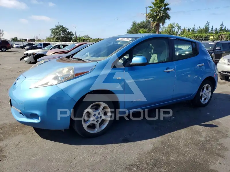 2011 Nissan LEAF photo