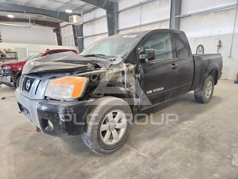 2011 Nissan TITAN photo