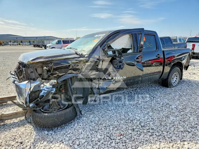 2011 Nissan TITAN фото