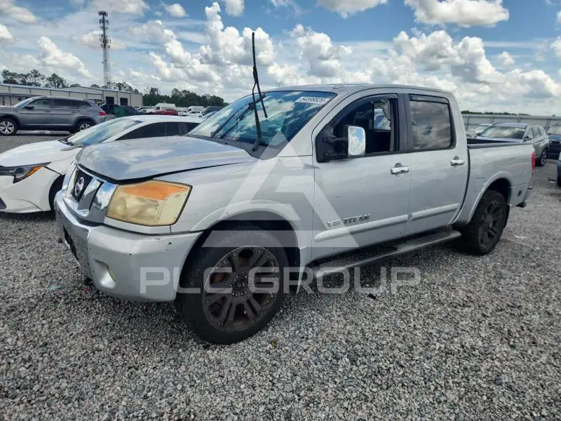 2011 Nissan TITAN фото