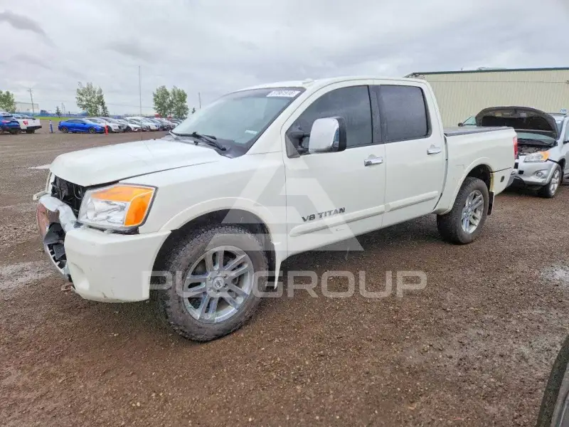 2011 Nissan TITAN photo