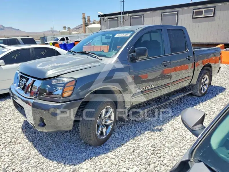 2011 Nissan TITAN photo
