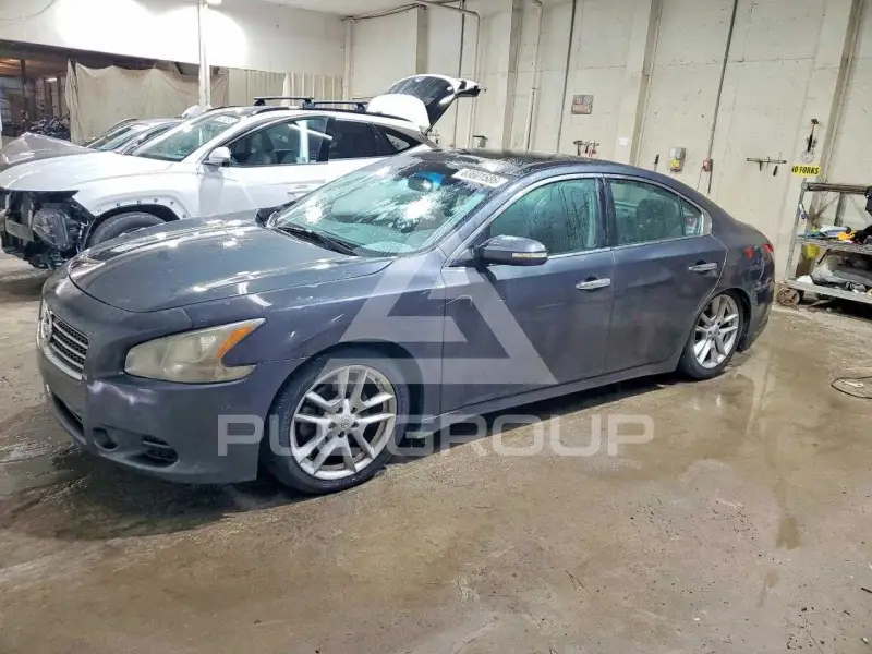 2011 Nissan MAXIMA photo