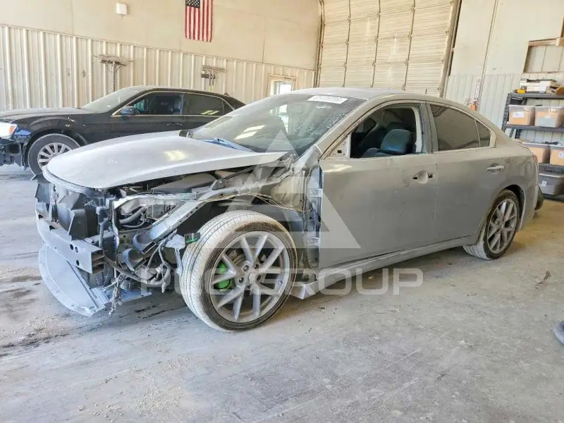 2011 Nissan MAXIMA photo