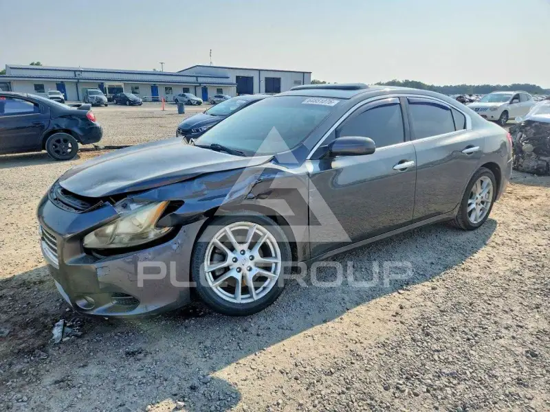 2011 Nissan MAXIMA photo