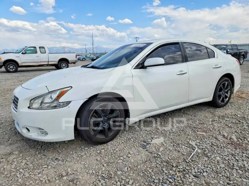 2011 Nissan MAXIMA photo