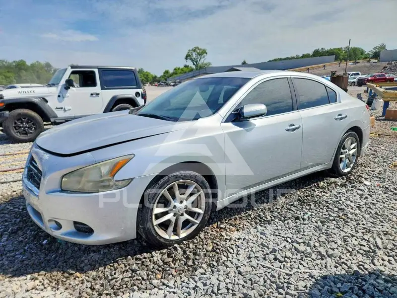 2011 Nissan MAXIMA фото