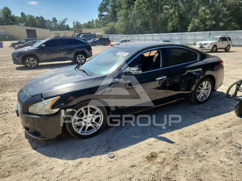 2011 Nissan MAXIMA photo