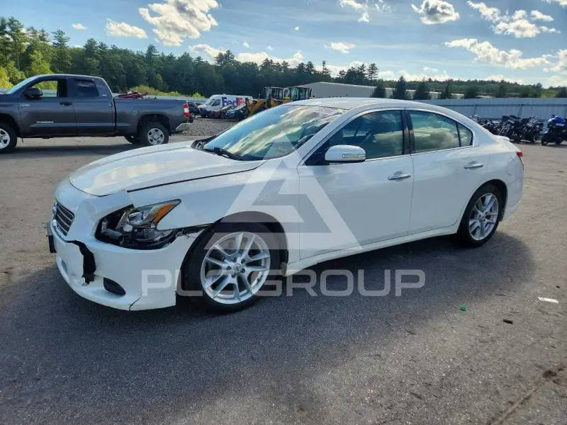 2011 Nissan MAXIMA photo