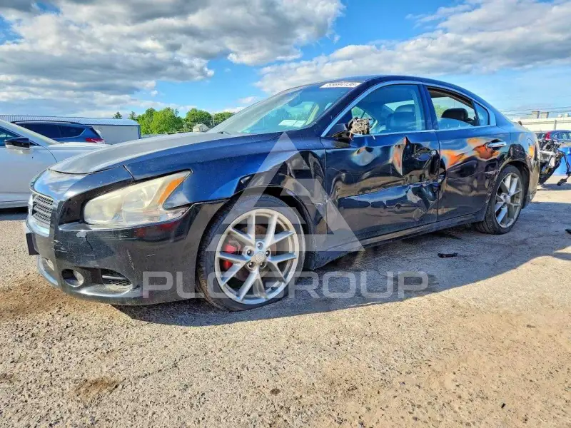 2011 Nissan MAXIMA photo