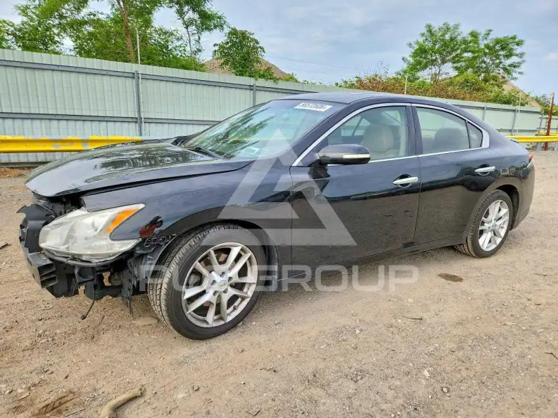 2011 Nissan MAXIMA photo