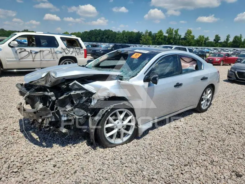2011 Nissan MAXIMA photo